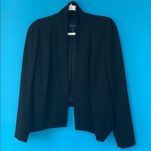 Aritzia Babaton Black Short Blazer (Sz. 4)